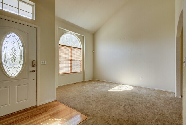 Building Photo - Beautiful Home for Rent at The Meadows in ...