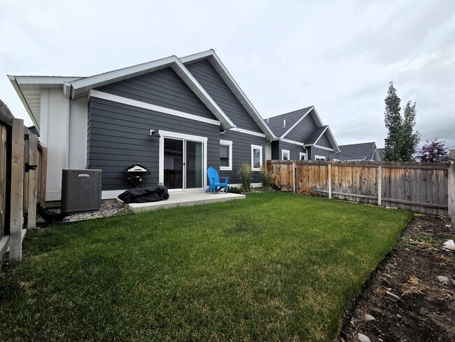Building Photo - 3105 Mistral Way