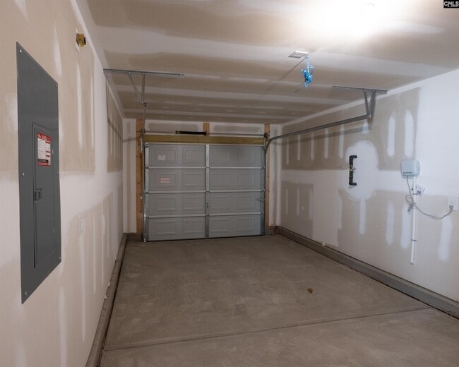 Building Photo - 708 S Long Star Wy