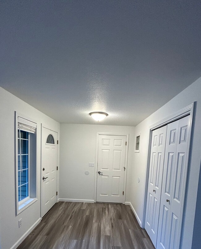 Building Photo - 4906 123rd St NE