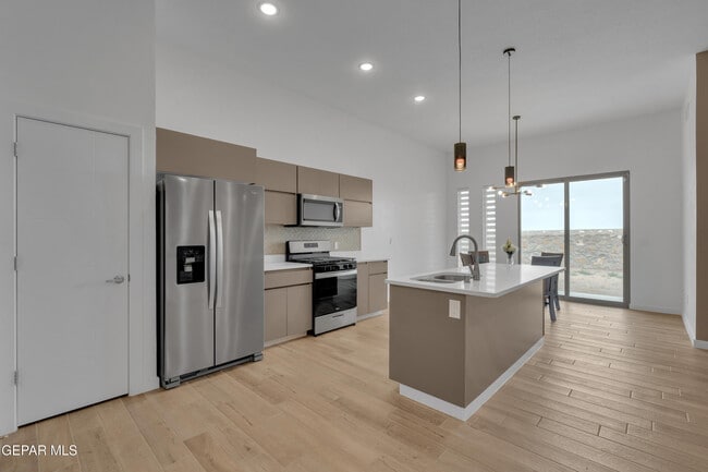 Building Photo - 12713 Captain Claudia CT