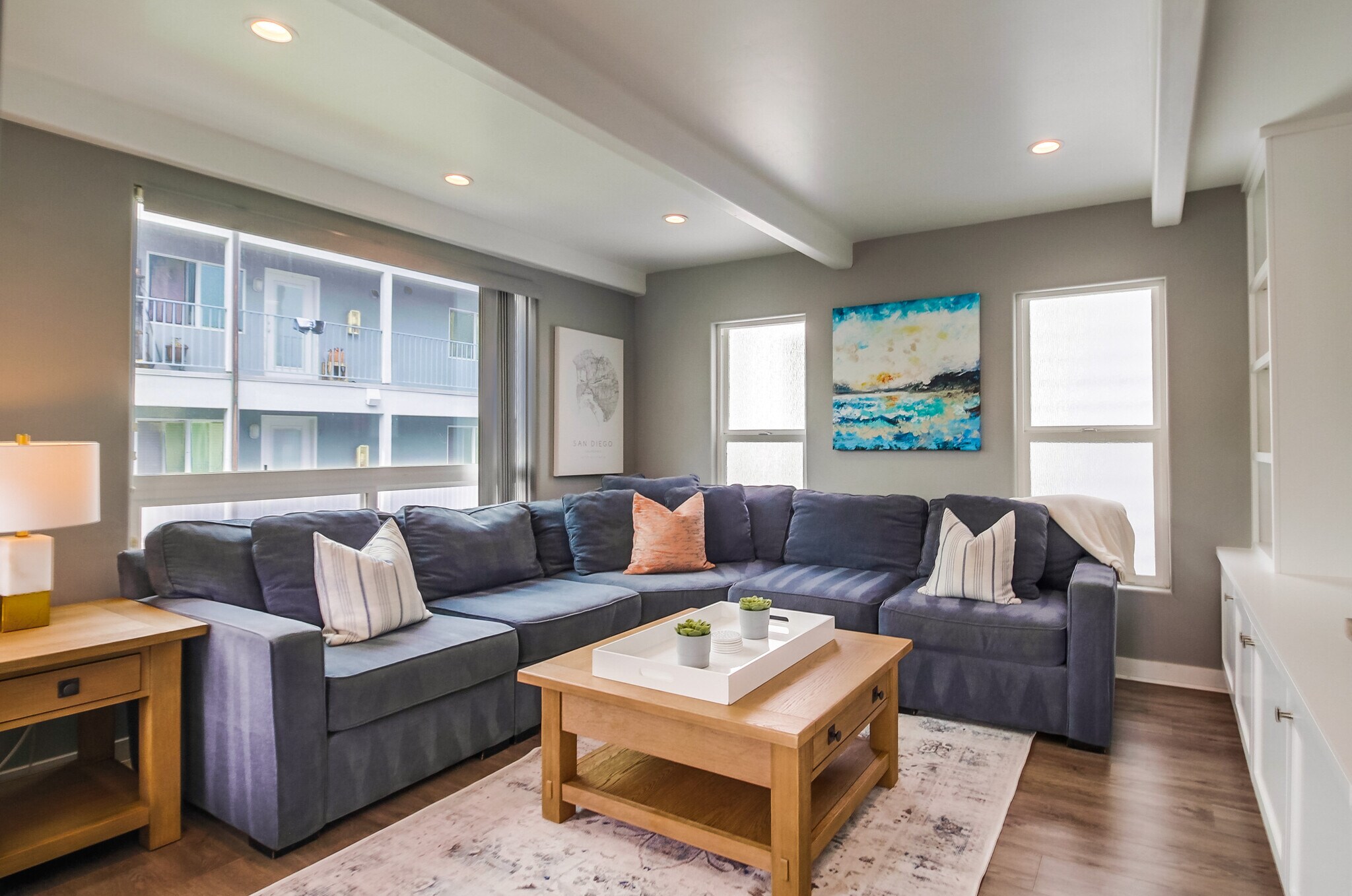 Building Photo - 735 Whiting Ct