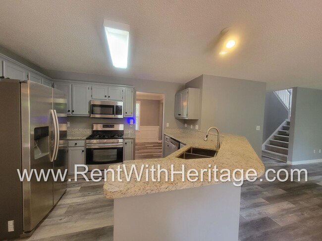 Building Photo - GORGEOUS HOME IN POPULAR HIGHLANDS AT CREE...