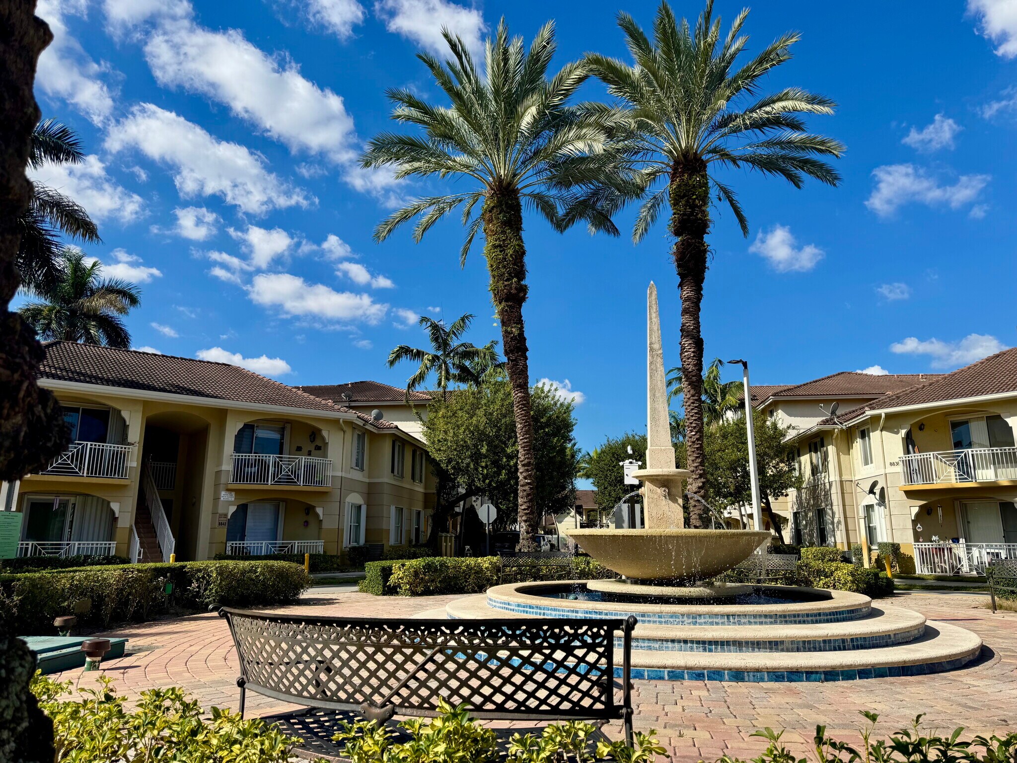 Building Photo - 8886 W Flagler St