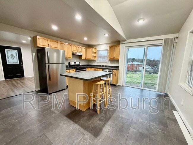 Building Photo - 2307 Monroeville Rd