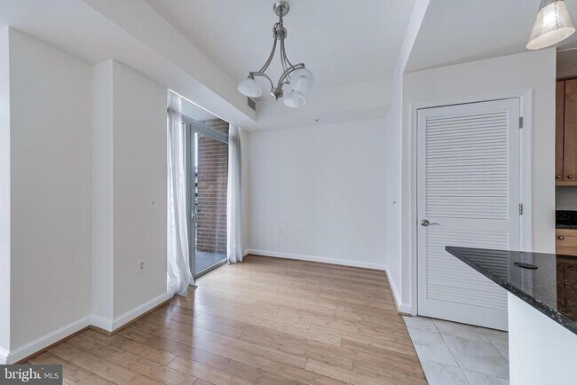 Building Photo - 11990 Market St