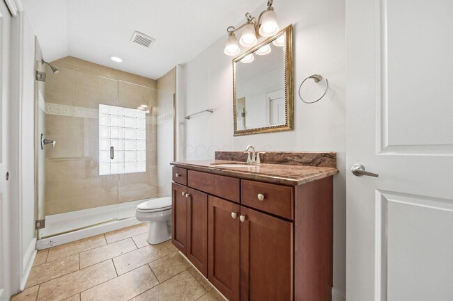 Building Photo - 1153 Jaeger St