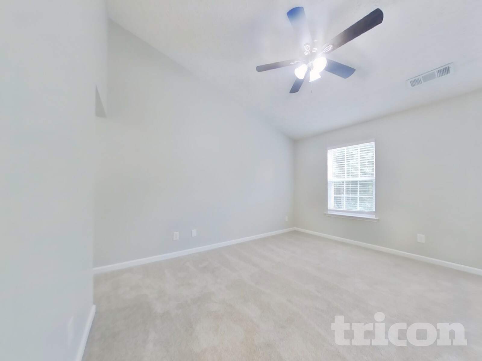 Building Photo - 218 Osmanthus Way