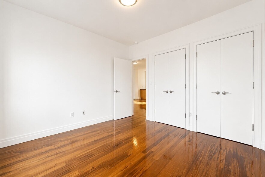 Building Photo - 601 W 137th St