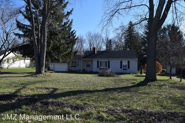 Building Photo - 2 br, 1.5 bath House - 1428 Pontiac Trail