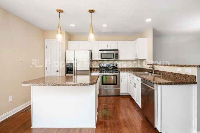 Building Photo - 5964 Woodshire Dr