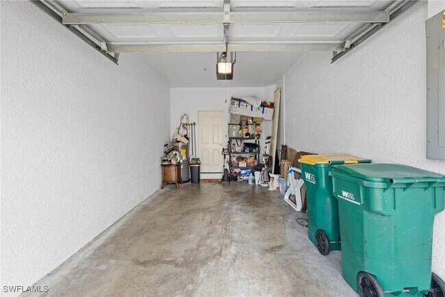 Building Photo - 941 Hampton Cir