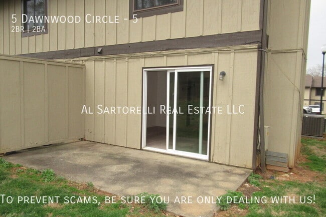 Building Photo - 5 Dawnwood Cir