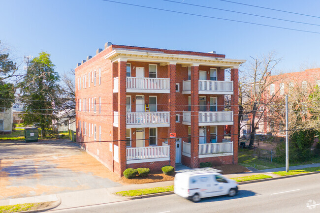 Primary Photo - Park Place Apartments