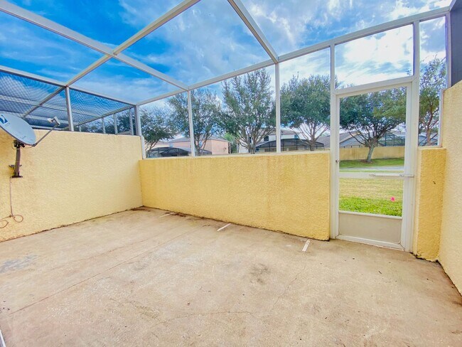 Building Photo - 1194 S Beach Cir