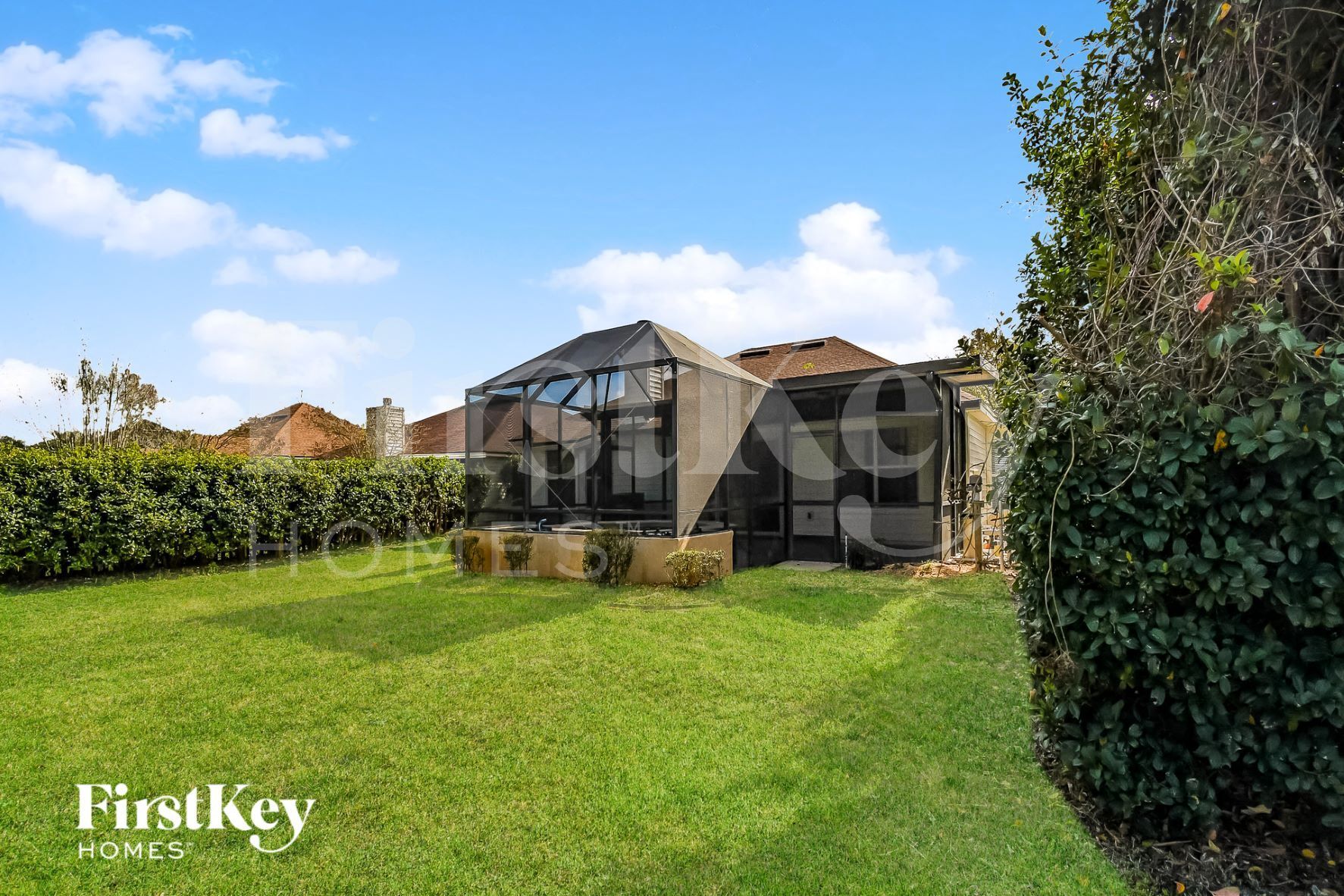 Building Photo - 10785 Las Colinas Way