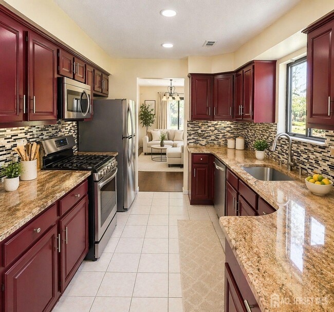 Building Photo - 101 Hampshire Dr