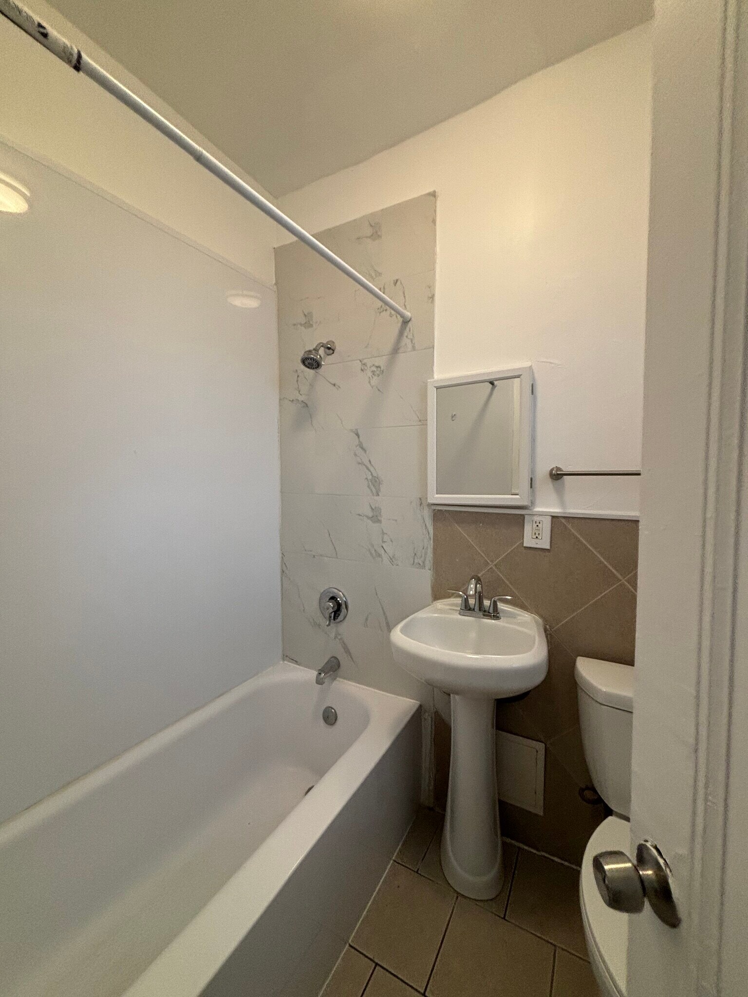 24 S Grove St C4 - 82 S Grove St