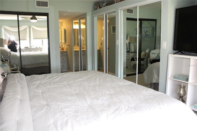 Building Photo - 1804 Mariner Dr