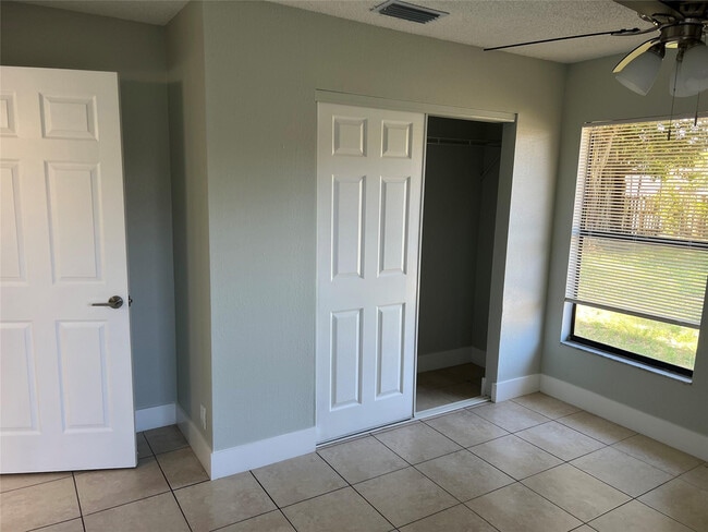 Building Photo - 500 NE 34th St