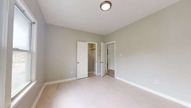 Building Photo - 3816 W 36th St