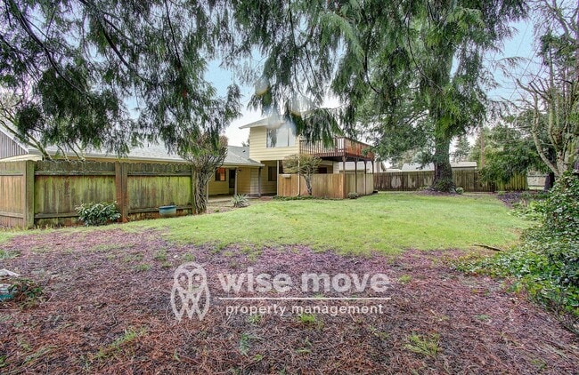 Building Photo - Mid-Mod on Missoula- Big Backyard!