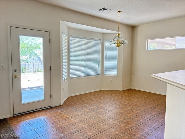 Building Photo - 2578 Woodson Ave