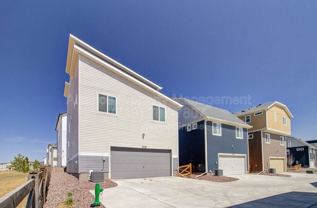 Building Photo - 5732 Thurless Ln