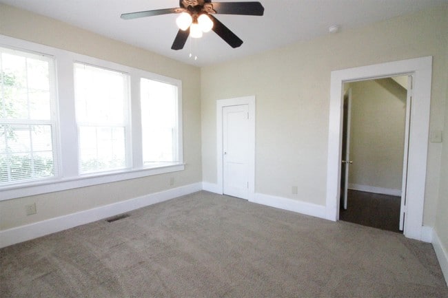 Building Photo - 622 Belle Ave