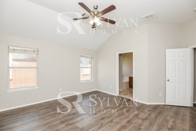 Building Photo - Carve Out a Great Life Here!