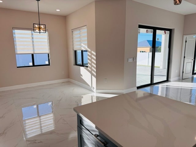 Building Photo - 2014 NE 9th Ave