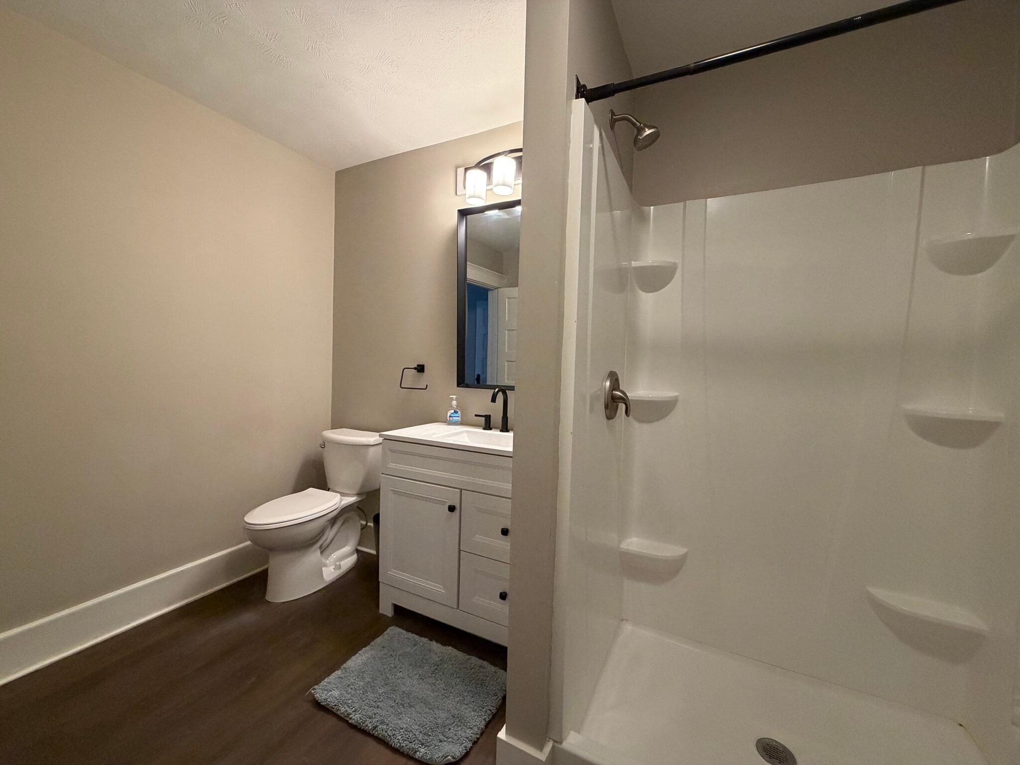 Building Photo - 512 Hancock St