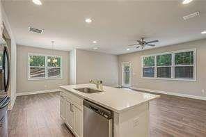 Building Photo - 1858 Belmore St SE