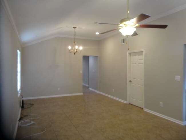 Building Photo - 1606 Quail Run