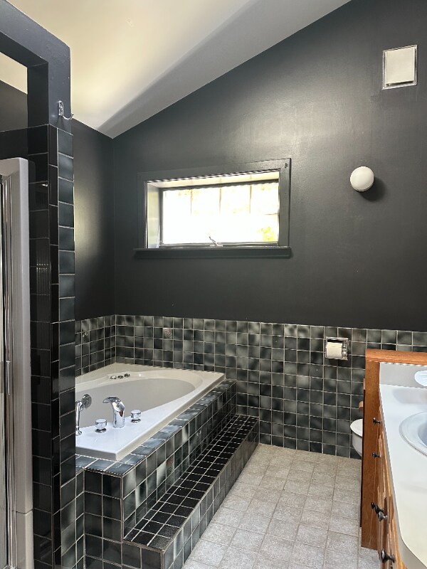 Building Photo - 410 Kripplebush Rd