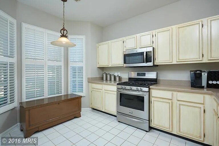 Building Photo - 20417 Riverbend Square