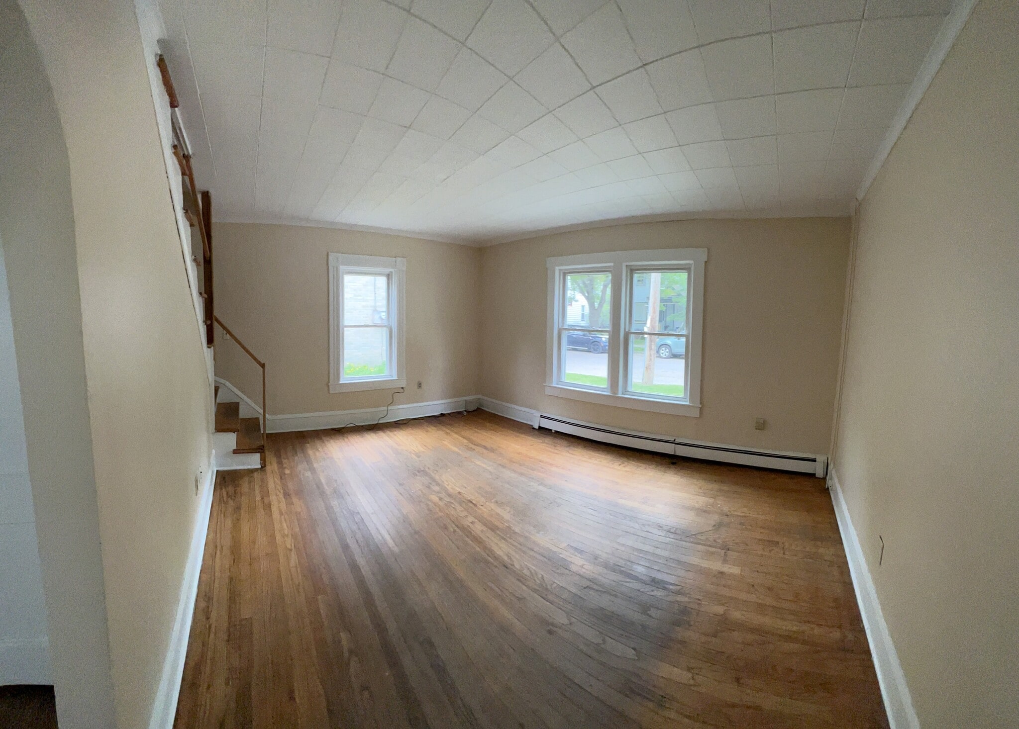 living room - 28 School St
