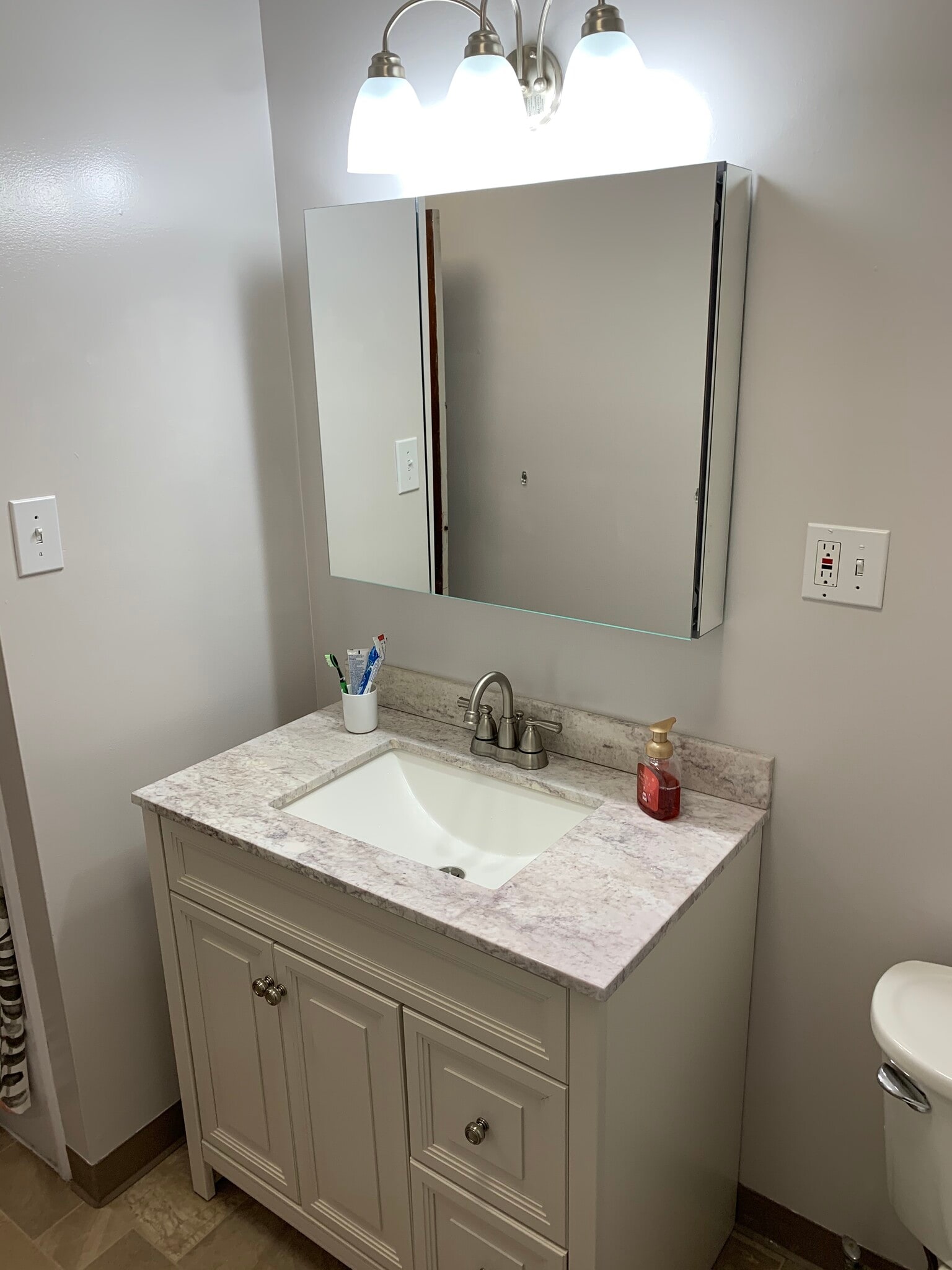 Building Photo - 444 Morris St