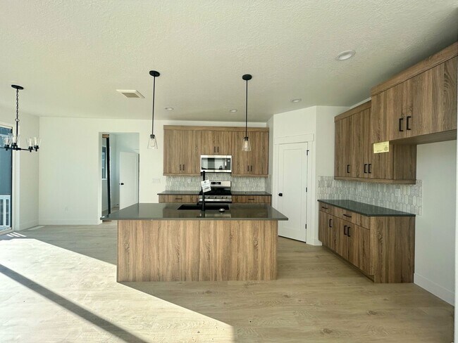 Building Photo - 3793 W 1200 N