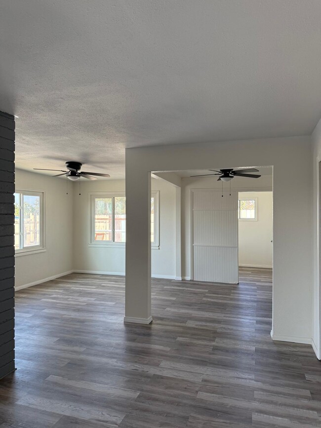 Dining Room - 5650 Mariposa Pl