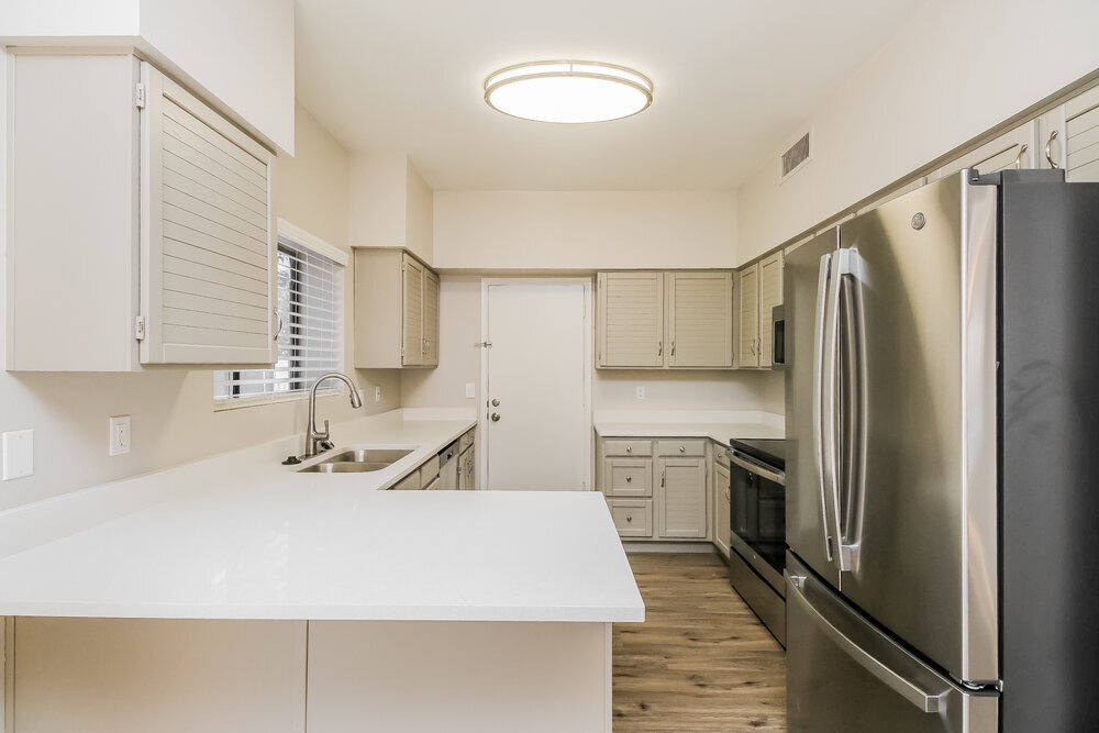 Building Photo - 1338 N Brittany Ln