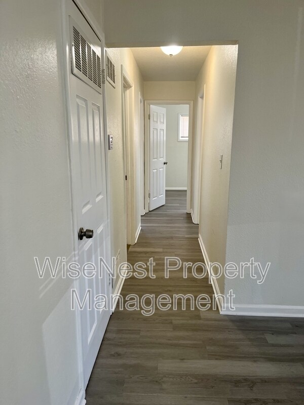 Building Photo - 10804 Newton Ave