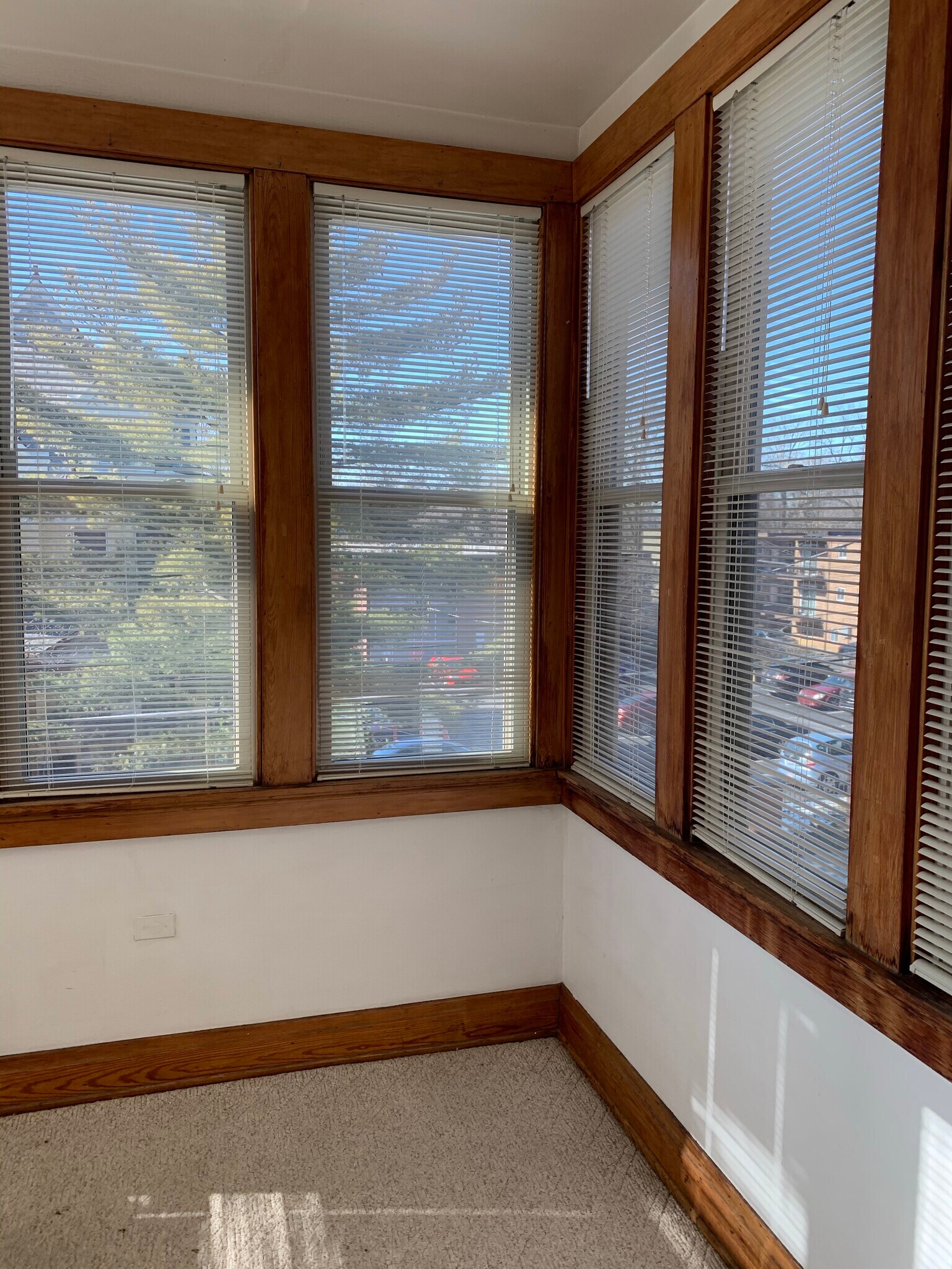 Building Photo - 3230 Bishop St