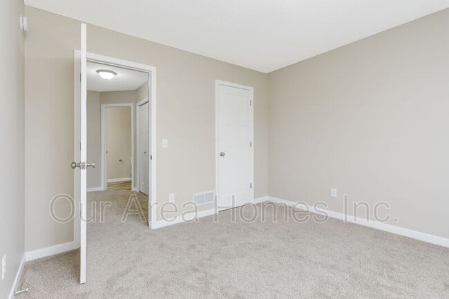 Building Photo - 6084 Manchester Ave NE