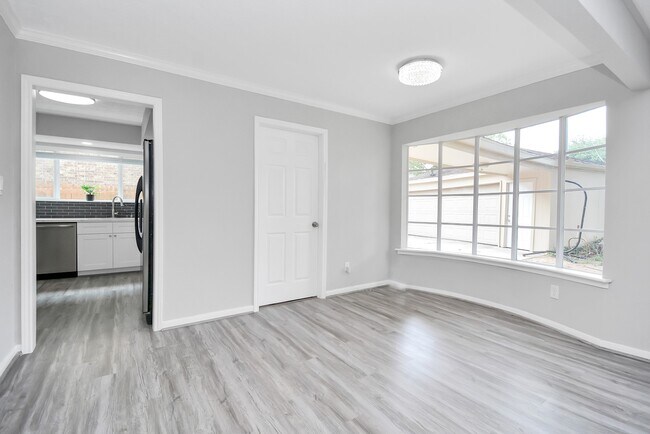 Building Photo - 12710 Barryknoll Ln