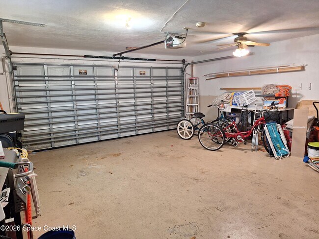 Building Photo - 279 Ellwood Ave