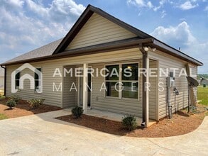 Building Photo - MOVE IN SPECIAL!!! - Wonderful Home for Rent in Talladega, AL... Available to View Now!!! - Sign ...