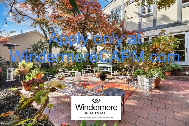 Building Photo - Stunning 5 Bed/3 Bath Home in Highly Desirable Fab Forties of East Sacramento!