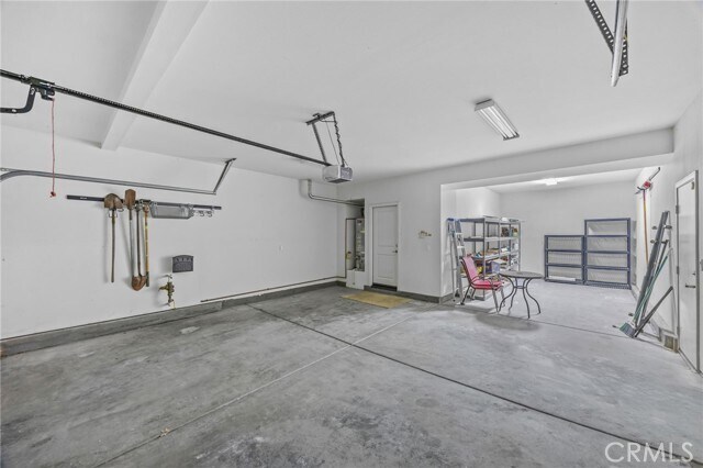 Building Photo - 1620 E 2nd St