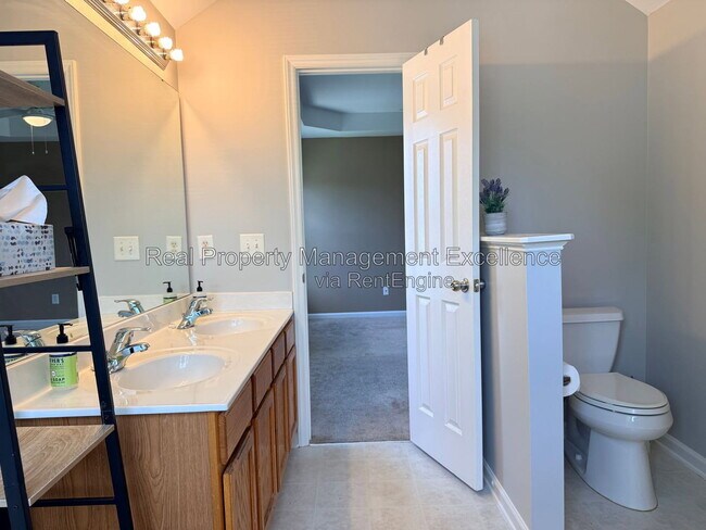 Building Photo - 3446 Ferdilah Ln